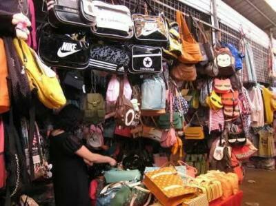 公告：天津批发市场大全，服装百货啥都有！