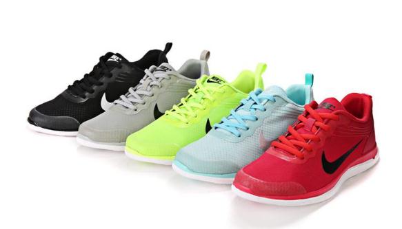 鞋子批发市场进货渠道，专业提供运动鞋服代发服务！