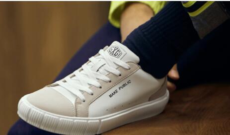 滑板鞋运动鞋批发货源，微商代理支持一件代发