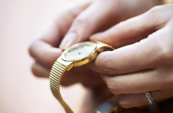 广州手表批发厂家直销，各种手表货源招代理