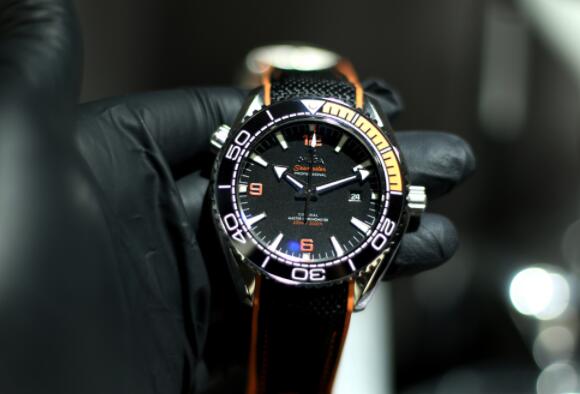 广州手表批发厂家直销，微商货源免费代理一件代发