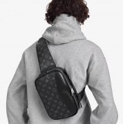 LV男士腰包单肩包，lv全新设计理念打造时尚潮流奢华包袋