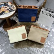 最新Loewe罗意威Cushion Tote帆布包购物袋原单包包