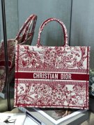 迪奥粉色条纹Tote购物袋，2021年新包简约时尚美！